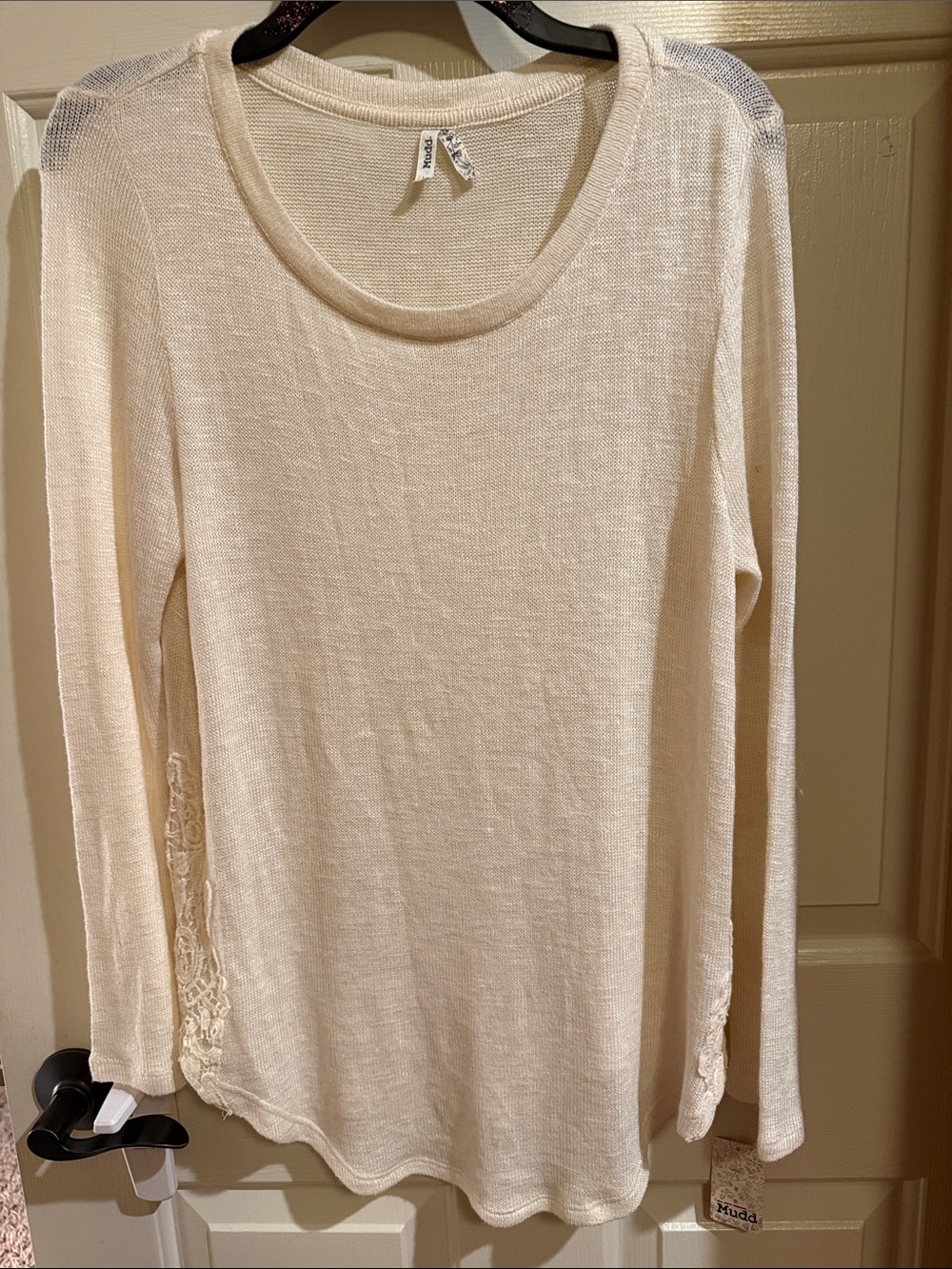 Mudd Cream Scoop Neck Long Sleeve Top with Lace Trim